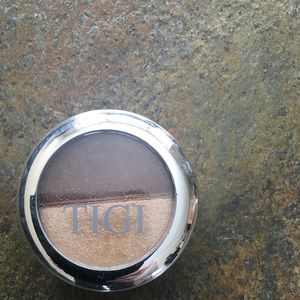 TIGI High Density Split Indulge Eyeshadow Pallet